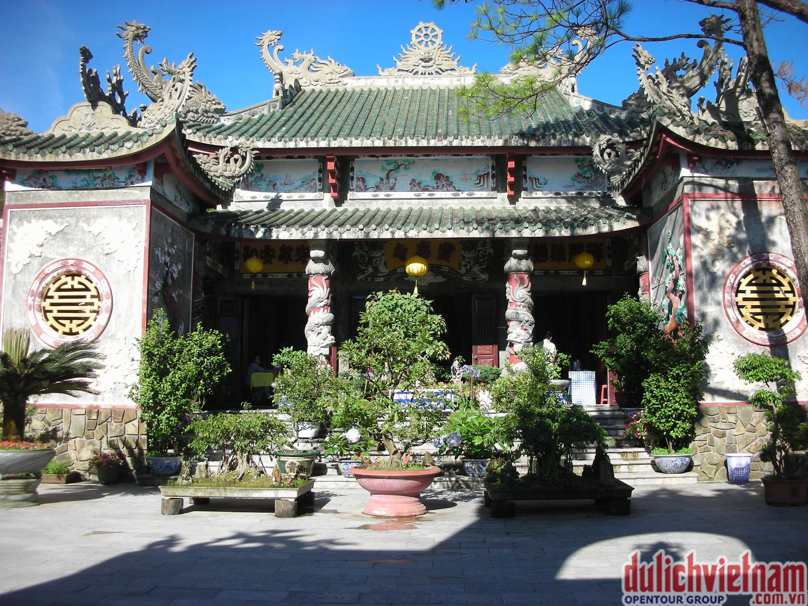 Chùa Linh Ứng Bà Nà