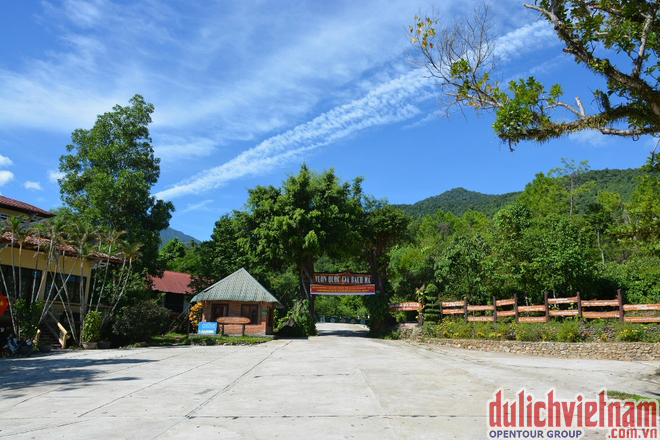 Cổng chính của vườn quốc gia
