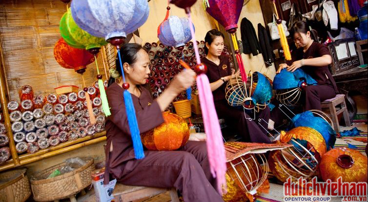 Xưởng thủ công mỹ nghệ tại Hội An