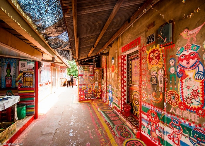 Làng Cầu Vồng