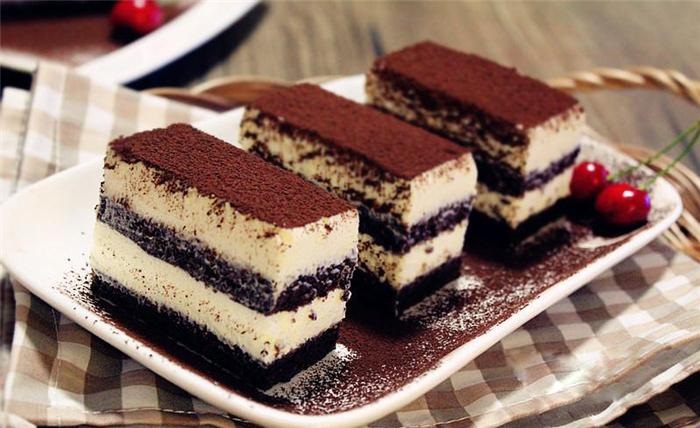 Bánh Tiramisu đậm chất Ý