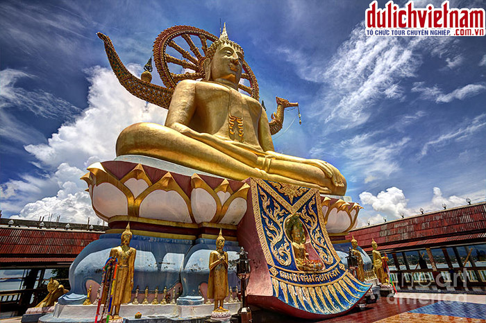 Wat Phra Yai