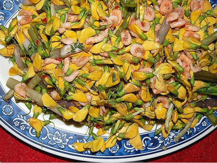 Tép xào hoa điên điển