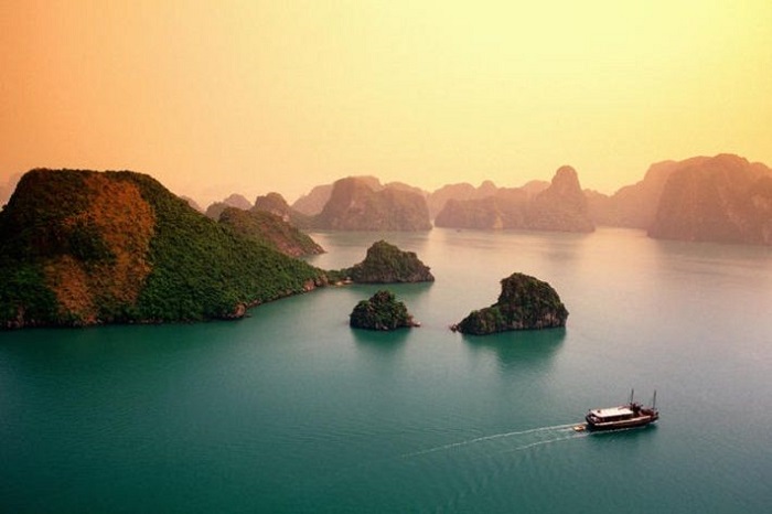 Hoàng hôn buông xuống ở đảo Ty Tốp