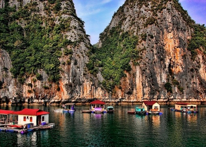 Làng chài Hạ Long yên bình, dễ chịu 