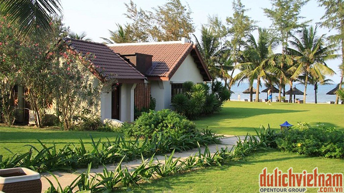 Không gian vườn gần gũi thiên nhiên tại Palm Garden Resort