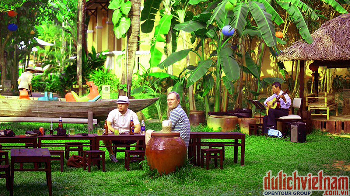 Không gian gần gũi với thiên nhiên của Vĩnh Hưng Riverside Resort & Spa