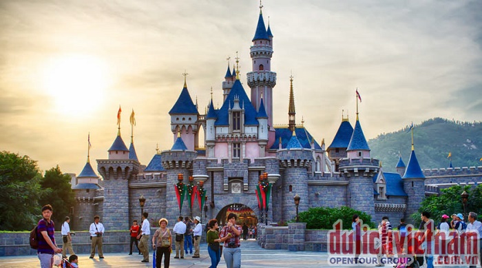 Công viên Disneyland