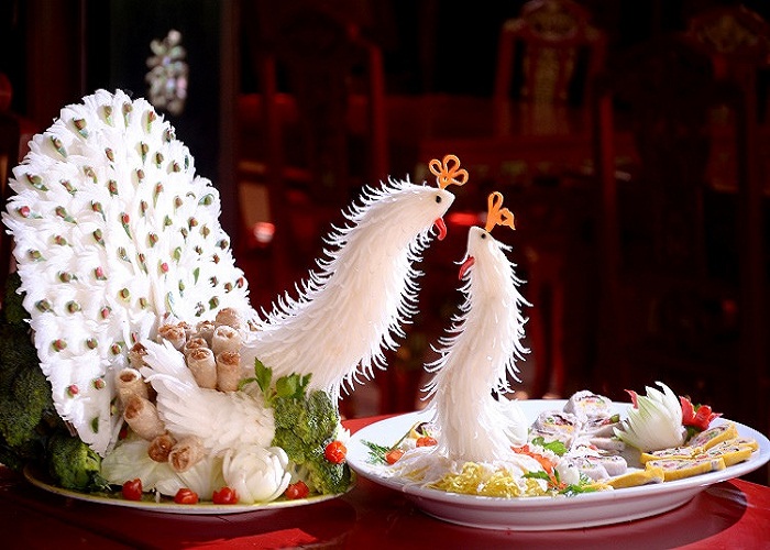 Ẩm thực cung đình Huế bắt mắt về hình thức