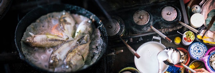 Bánh khoái cá kình đặc sản đầm Chuồn
