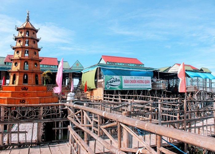 Nhà chồ ở phá Tam Giang