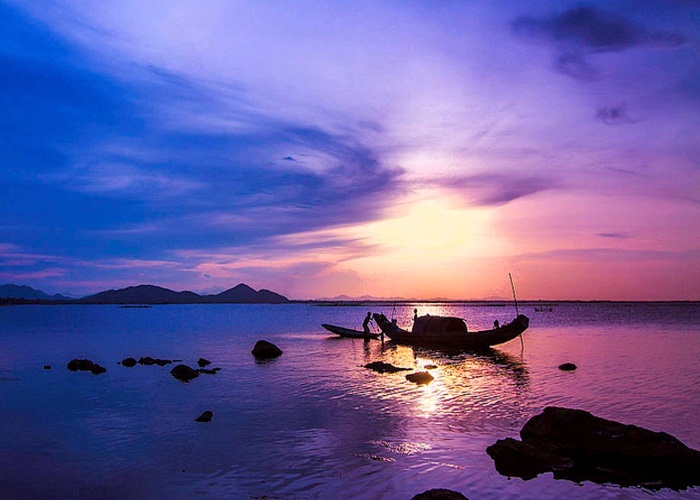 Phá Tam Giang
