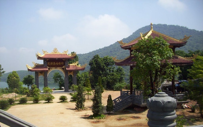 Khuôn viên Thiền viện Trúc Lâm 