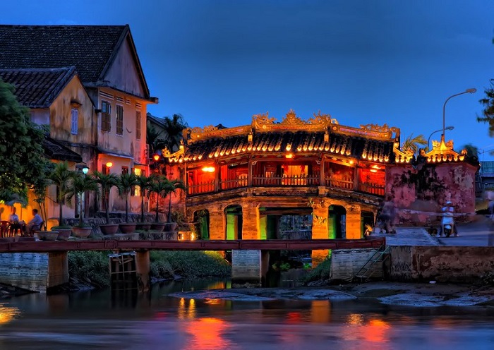 Tour du lịch miền Trung 4 ngày Chùa cầu Nhật Bản