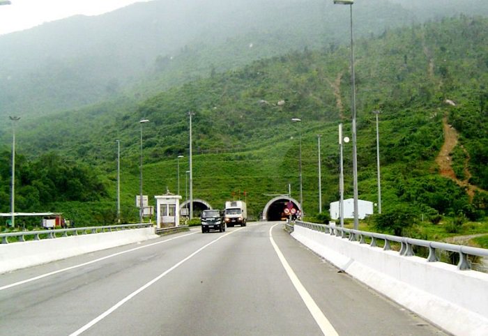 Tour du lịch miền Trung 4 ngày Đường hầm Hải Vân