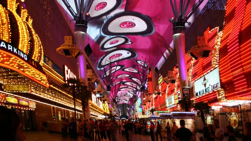 Trải nghiệm cùng Fremont Street với các hoạt động vui chơi giải trí lôi cuốn bậc nhất Las Vegas Trải nghiệm cùng Fremont Street với các hoạt động vui chơi giải trí lôi cuốn bậc nhất Las Vegas