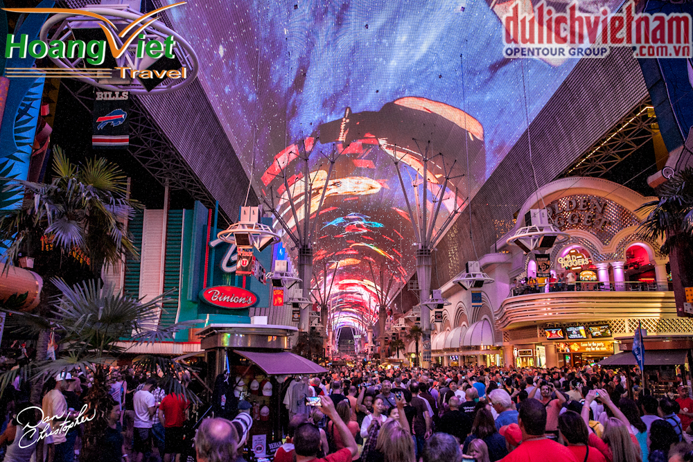 Fremont Street Viva Vision