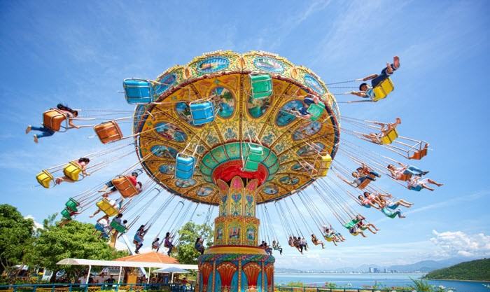 vui-chơi-tại-vinpearl-land