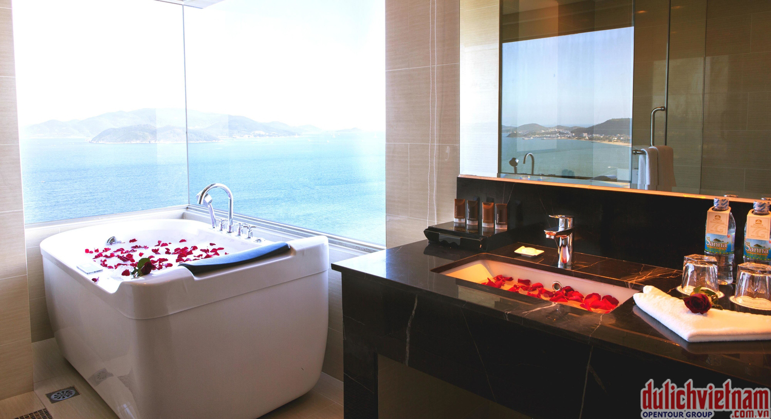 du lịch nha trang với Phòng tắm cao cấp