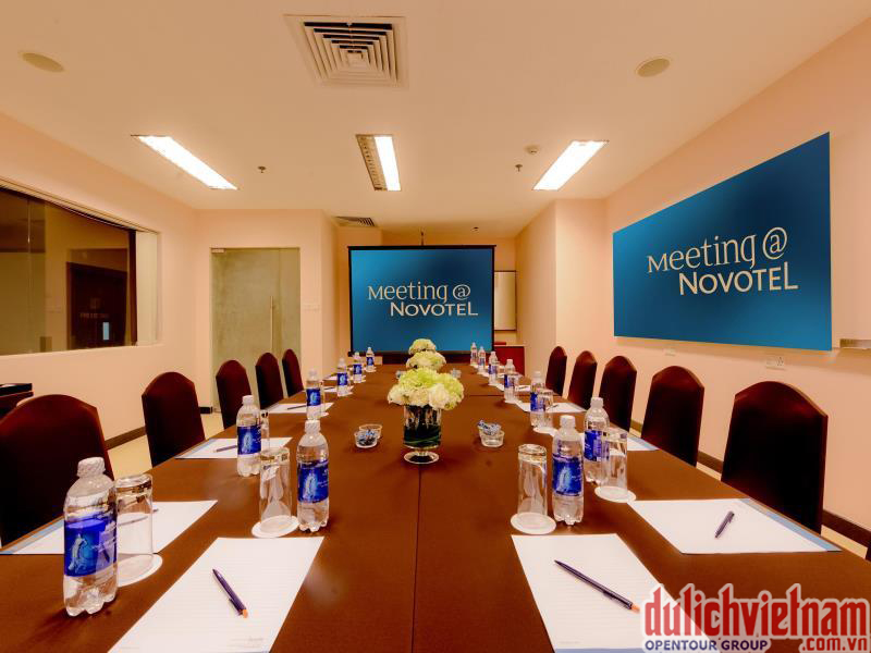 Phòng họp hội nghị khách sạn novotel Phòng họp hội nghị cho các doanh nghiệp