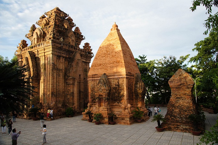 Tháp Ponagar ở Nha Trang