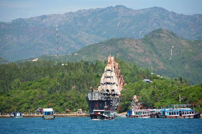 Vẻ đẹp hùng vĩ Hòn Miễu - Nha Trang