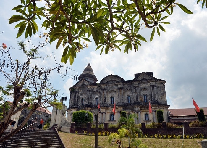 Nhà thờ Basilica Taal