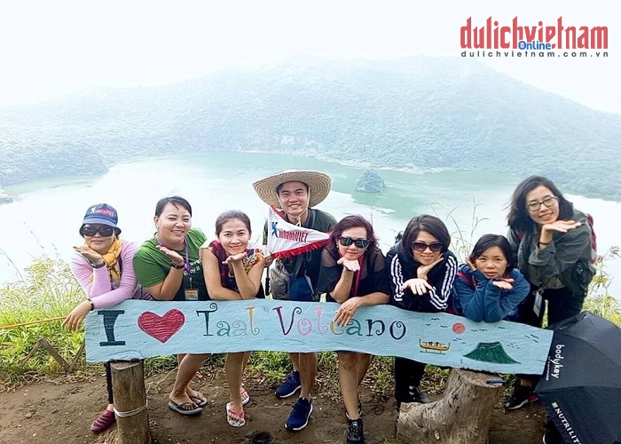 Núi lửa Taal