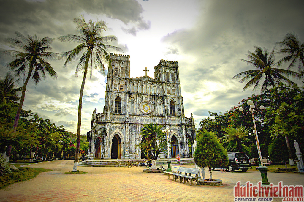 Nhà thờ Mằng Lăng