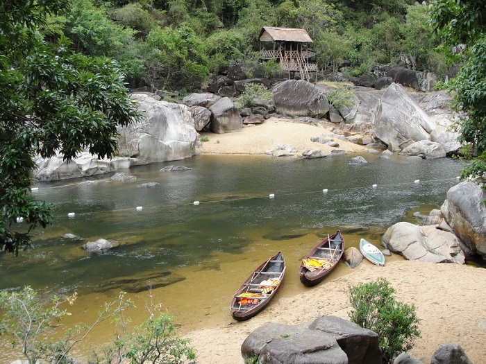 Khu du lịch Hầm Hô