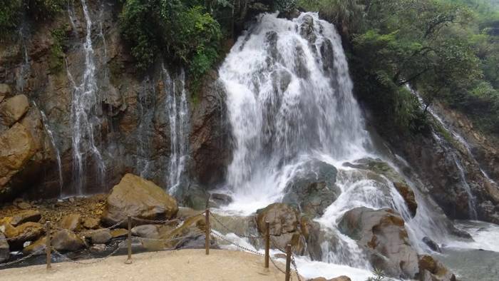 Thác Thủy Điện Sapa