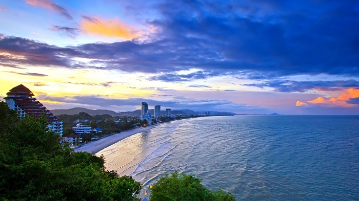 Bãi-biển-Hua-Hin
