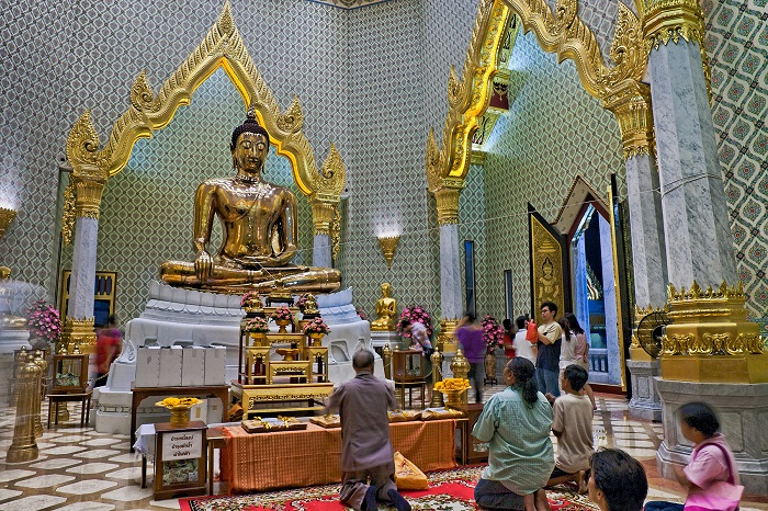 Chùa Phật Vàng - cầu xin bình an và may mắn tại ngôi chùa linh thiên Chùa Phật Vàng - cầu xin bình an và may mắn tại ngôi chùa linh thiên