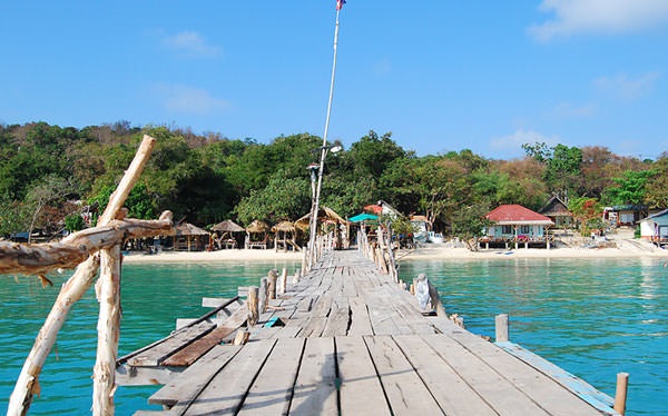 Bờ biển Ao Phai