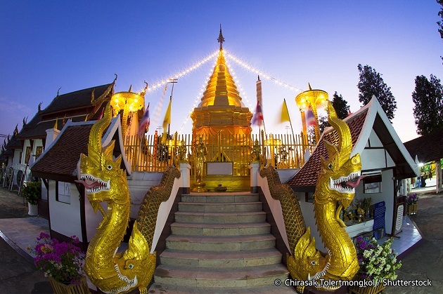 Đền Wat Phra That Doi Kham