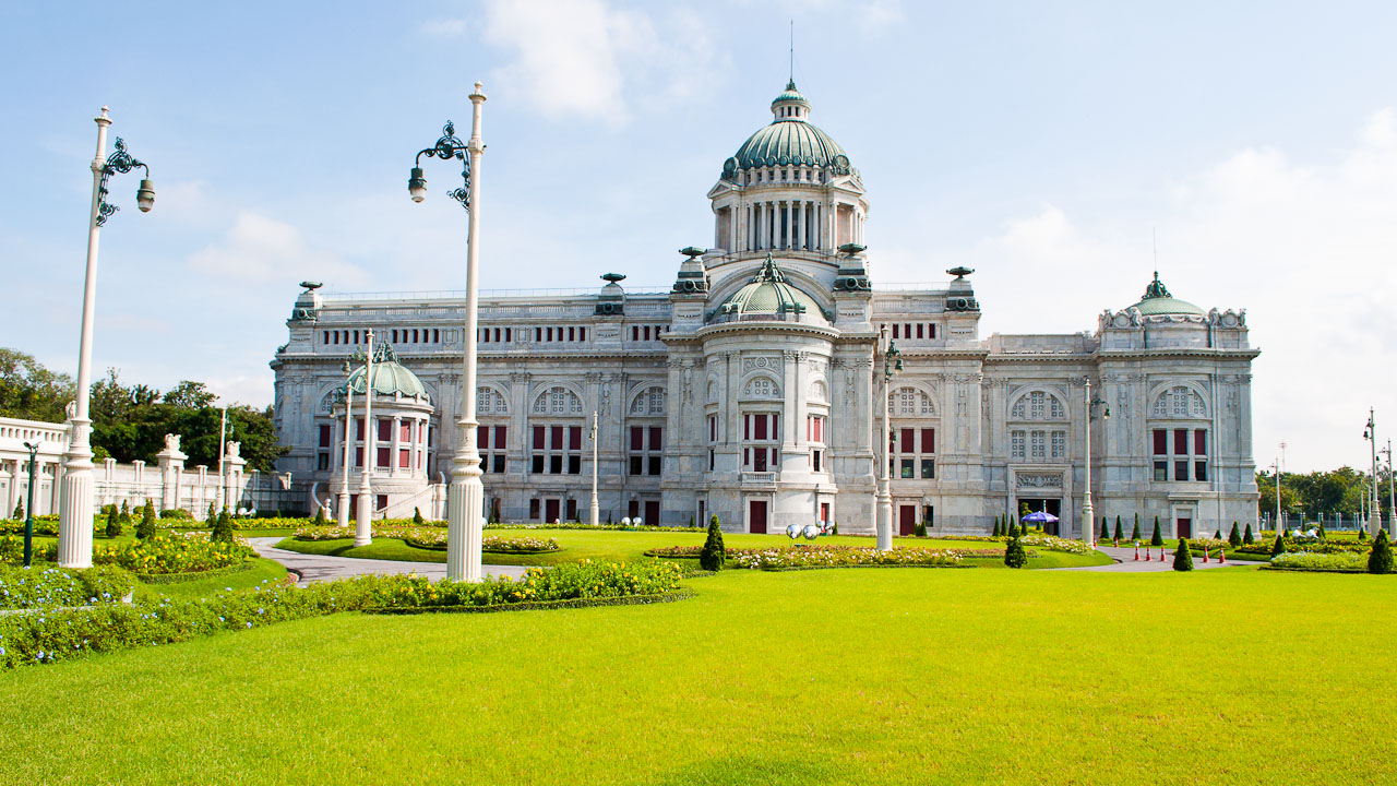 cung điện trắng