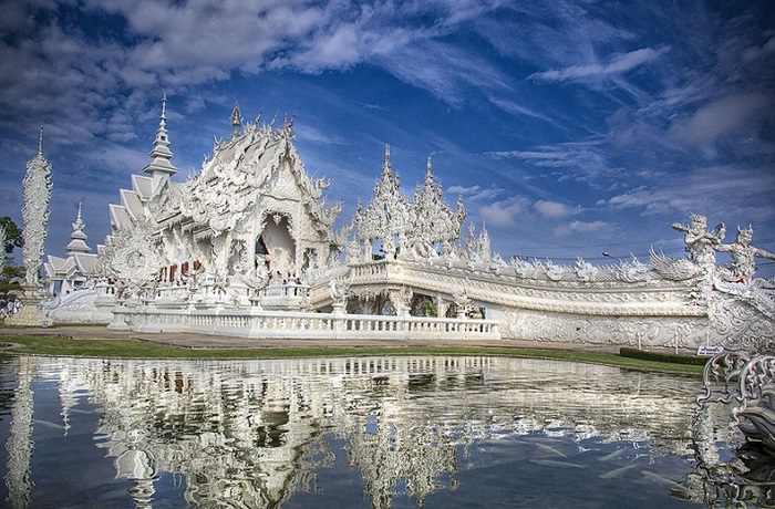 Ngôi đền phủ trắng Wat Rong Khun độc đáo Ngôi đền phủ trắng Wat Rong Khun độc đáo