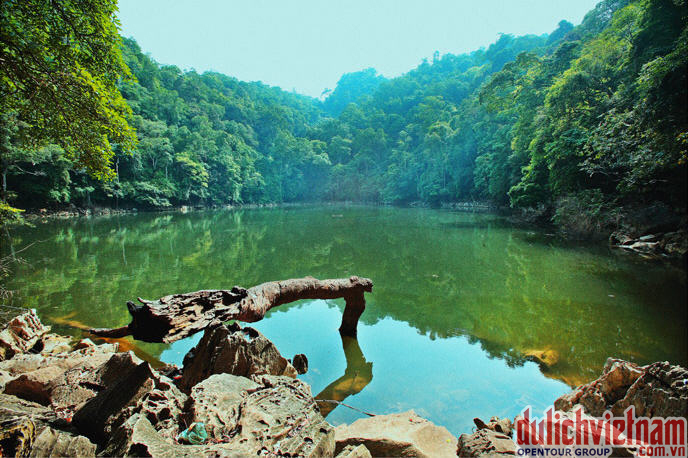 Khu di tích Hồ Ba Bể