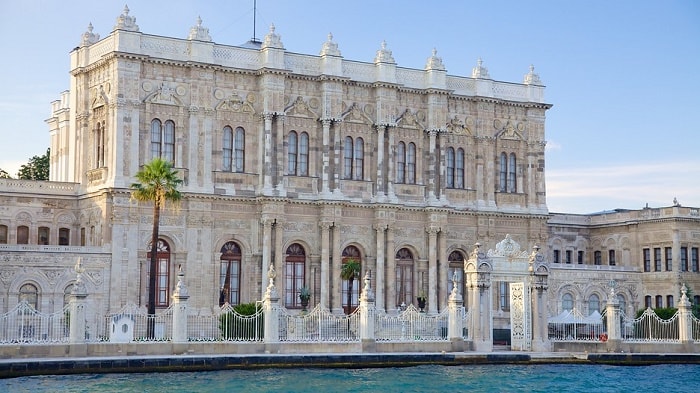 cung-điện-dolmabahce