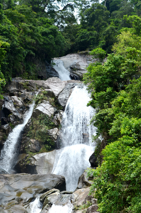 Thác Khe Vằn