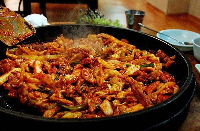 Thử món cay Dakgalbi tại Chuncheon