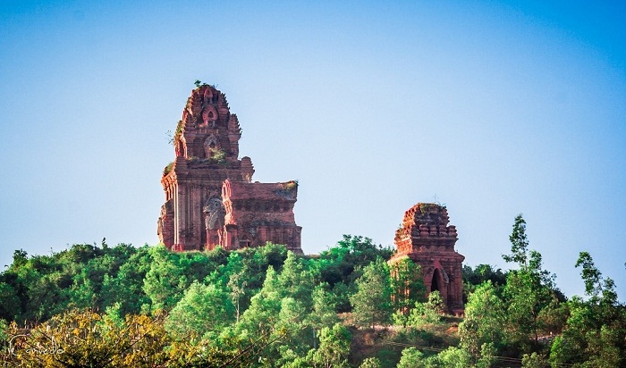 thap-banh-it-binh-dinh