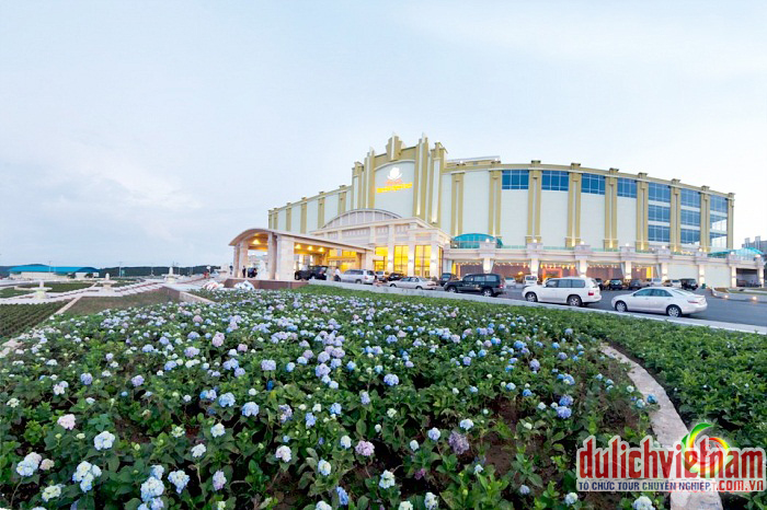 Tham quan Bokor