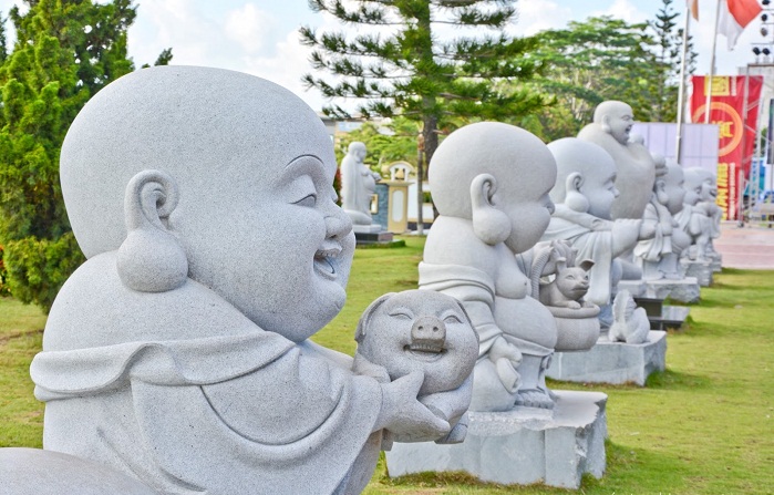 Chua Maha Vihara Duta Maitreya