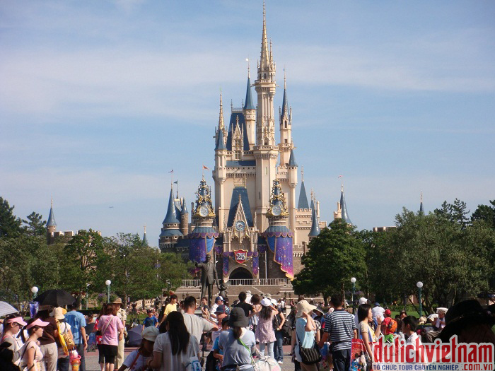 Công viên Disneyland
