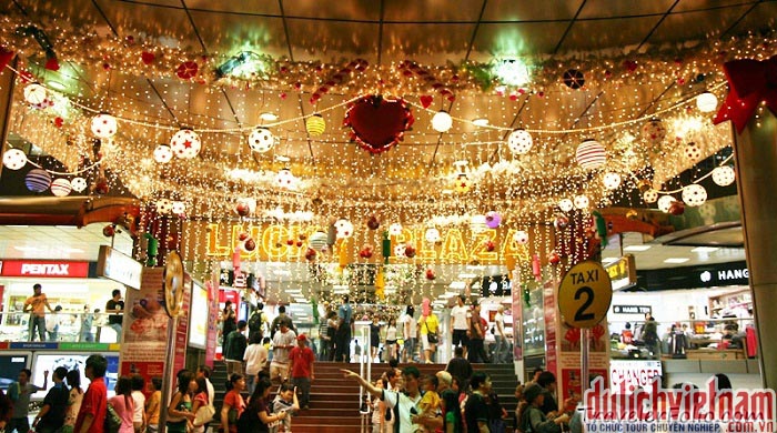 Ghé thăm trung tâm thương mại lớn Singapore
