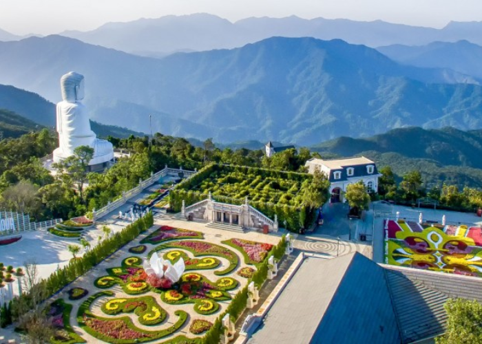 Khu Du lịch Bà Nà - Núi Chúa là tổ hợp công trình thú vị trong tour Đà Nẵng 5 ngày 4 đêm