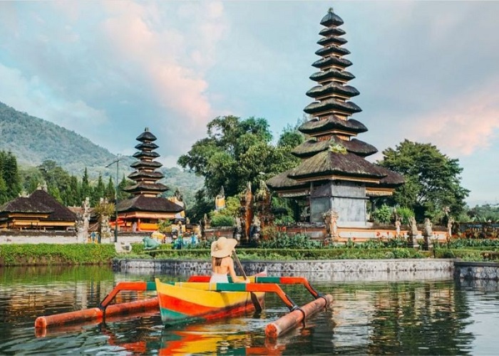 Đền Ulun Danu