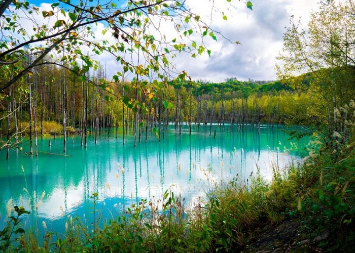 Hồ Xanh Biei (Blue Pond)