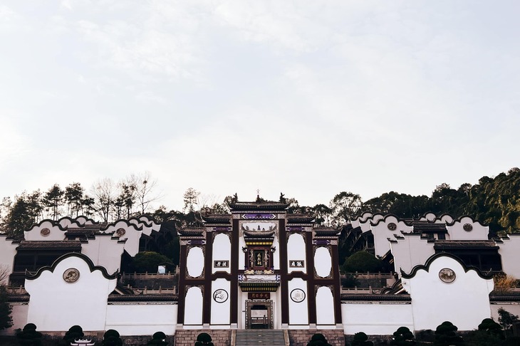 Du Lịch Trung Quốc: Hà Nội - Nghi Xương - Trương Gia Giới - Thiên Môn Sơn - Phượng Hoàng Cổ Trấn 5 Ngày Bay Qingdao Airlines